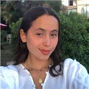 Je suis étudiante, bac mention très bien et je donne des cours en visio ou à domicile.